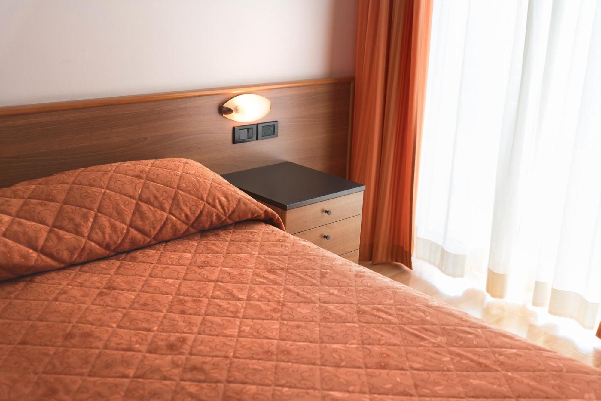 Hotel Mary Rose Lazise